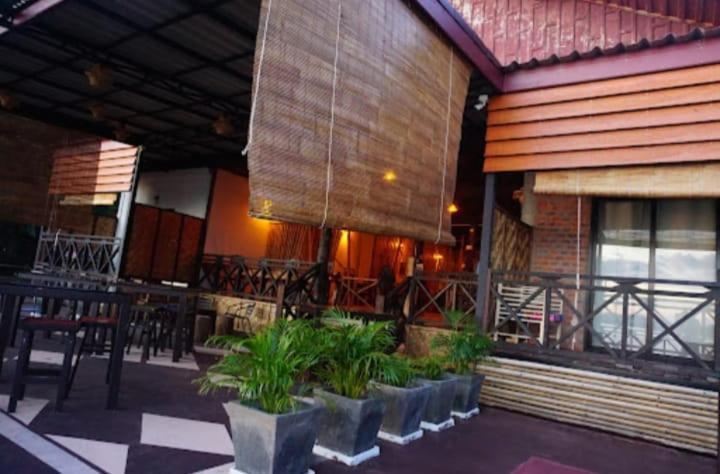 Villa Sala Vanna Savannakhet Ngoại thất bức ảnh