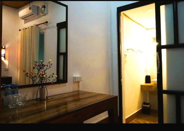 Villa Sala Vanna Savannakhet Ngoại thất bức ảnh